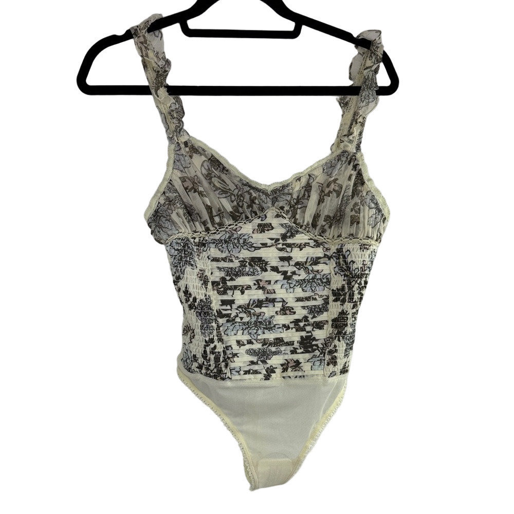 NWT Free People Weekend Plans Floral Bodysuit size XS